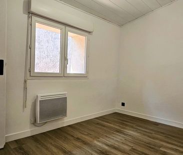 Location Appartement 2 pièces 40m² GONFARON 83590 - Photo 4