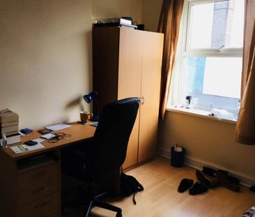 4 bedroom house to rent - Photo 4