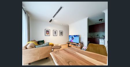 Central Living minutes from Sydney University & Glebe Village - Photo 5