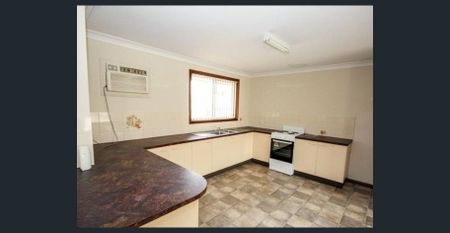 Town House - Photo 4