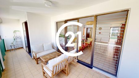 Location Appartement 66.00m² 3 pièces Fort de france - Photo 3