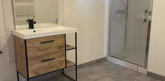 Location Appartement 3 pièces 69m² AUDINCOURT 25400 - Photo 2