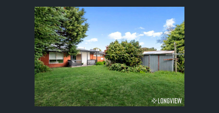 Family Home in Elite School Zones - Photo 4