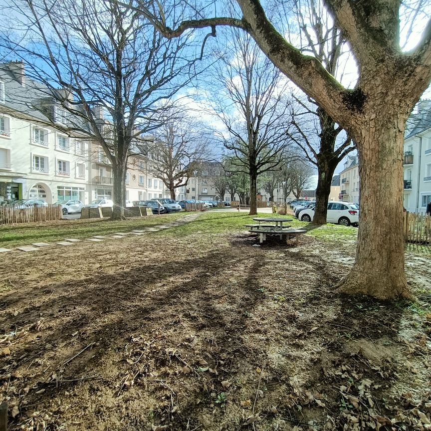 A LOUER : Appartement deux pièces place Maurice Fouque à CAEN - Photo 1