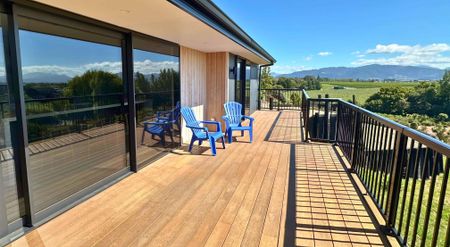 Space, Style, Comfort and those fabulous views! - Photo 5