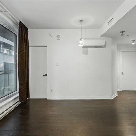 1190 Rue MacKay Montréal (Ville-Marie), QC H3G - Photo 1