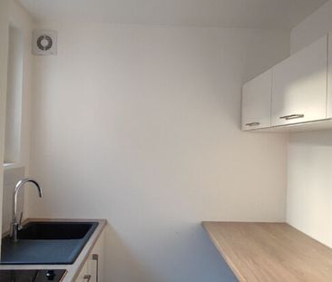 Location Appartement 2 pièces 28m² - Photo 2