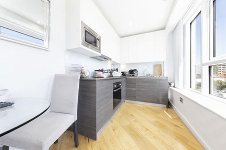 1 bedroom flat to rent - Photo 4