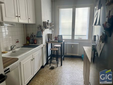 Location Appartement 3 pièces 79m² - Photo 5