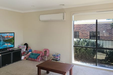 5 Garnet Court, Kangaroo Flat - Photo 4