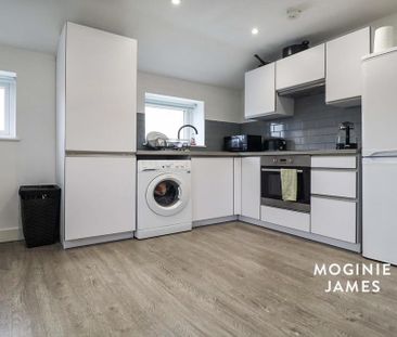 1 bedroom flat to rent - Photo 5