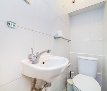 Room in a Shared Flat, Paynes Walk, W6 - Photo 1