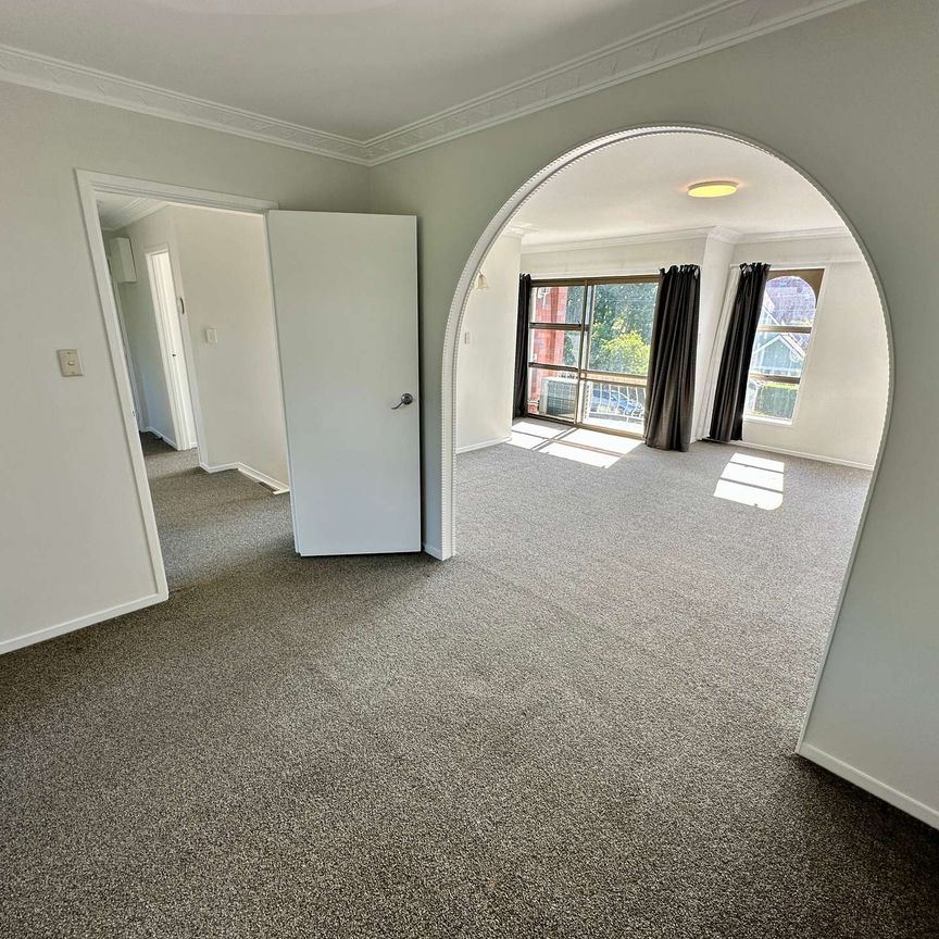 2 Bedroom Epsom - Photo 1