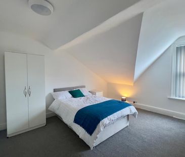 Room in a Shared House, Walton Breck Road, L4 - Photo 1