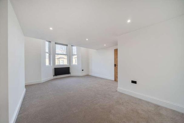 Manor Road, Beckenham, BR3 - Photo 1