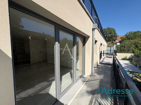Location Appartement 3 pièces 63m² CHAMPS SUR MARNE 77420 - Photo 4