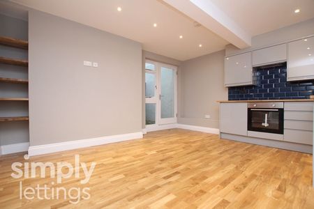 1 Bed property for rent - Photo 3