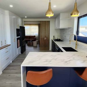 Large 4 bedroom family home - Photo 2