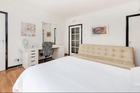 Studio Flat, Crawford Street, W1H - Photo 2