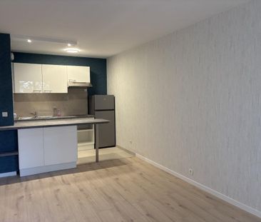 Location Appartement 1 pièce 38m² LA MOTTE SERVOLEX 73290 - Photo 2