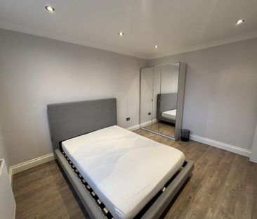 4 bedroom maisonette to rent - Photo 4