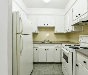 1 room apartment of 56m² in Montreal - Photo 1