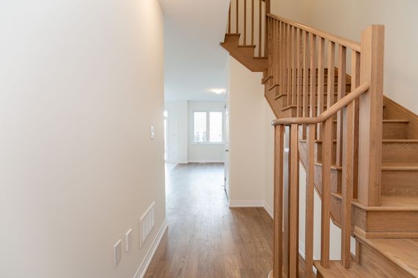 For Lease - 95 Granville Crescent, Haldimand, Ontario - Photo 1