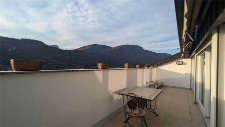 3.5-room penthouse furnished to a high standard - Photo 3