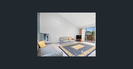 5 BEDROOMS 4 BATHROOMS, DOUBLE GARAGE AND WORKSHOP - Photo 2