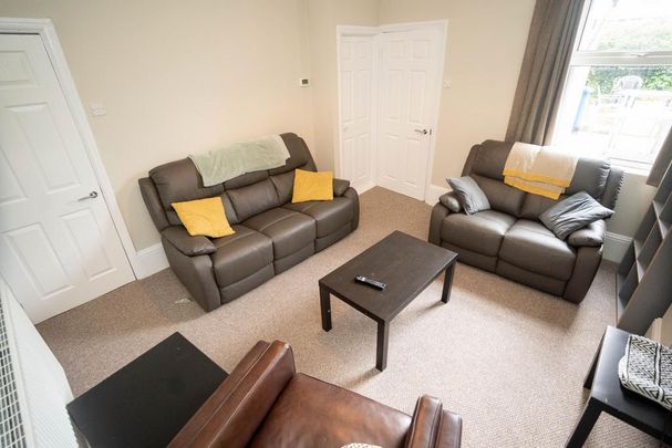 5 bedroom house share to rent - Photo 1