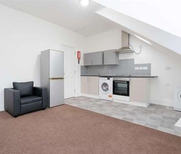 Wickham Lane, London, SE2 - Photo 2