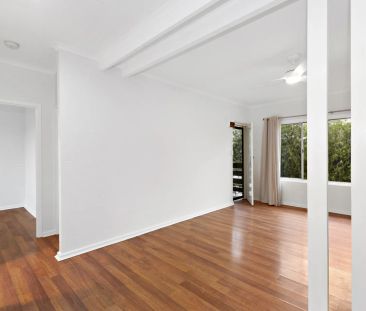Renovated 2-Bedroom Unit Close to the Tram - Photo 4