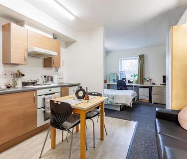 Studio to rent - Photo 5
