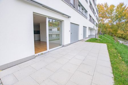 Moderne 3.5-Zi. Wohnung mit Sitzplatz - Foto 2