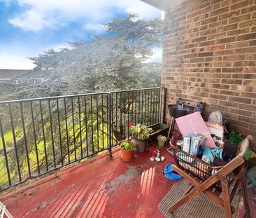 2 bedroom apartment to rent Chichester Court, Pevensey Garden, Wort... - Photo 3