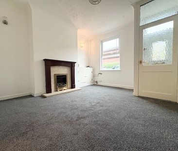 Rushey Fold Lane, Bolton, BL1 - Photo 1