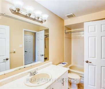 55 ROYAL FIELD CRESCENT - Photo 3