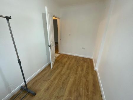 8 Ainsworth Pass, Belfast, BT13 3FQ - Photo 3