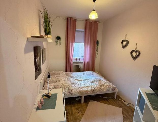 Charmante 3 Zimmer Wohnung mit eigenem Garten - Foto 1