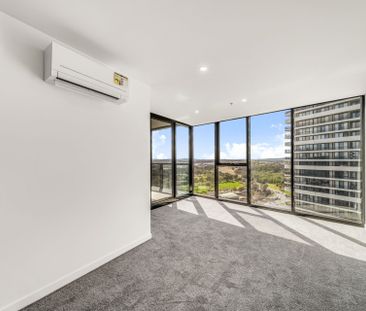 One bedroom apartment with modern living - Photo 2