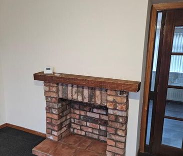 2 Richmond Gardens, Carnmoney, Newtownabbey, BT36 5LA - Photo 3