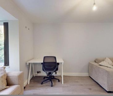 2 bedroom flat to rent - Photo 3