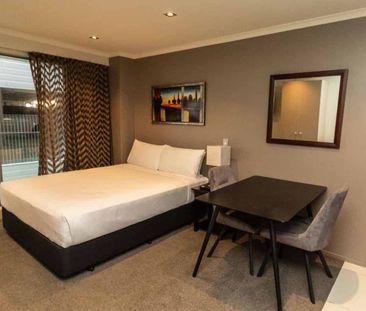 Studio apartment in Wellington Central - Photo 2