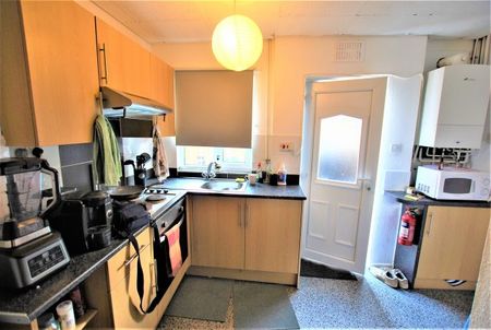 255a Upperthorpe - Photo 5