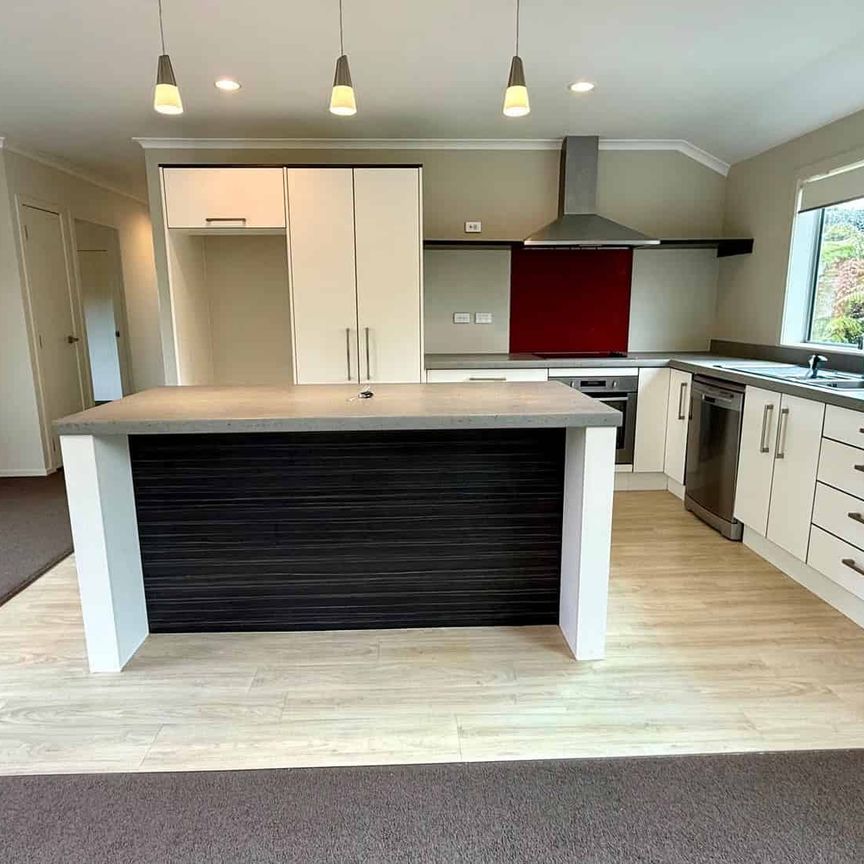 20A Manukau Road - Photo 1