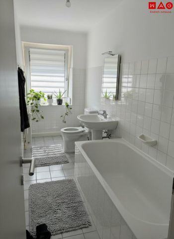 Fantastische Wohnatmosphäre in sonniger 3-immer-Wohnung wird geboten - inklusive aller Annehmlichkeiten einer zentrumsnahen und ruhigen Grünlage! - Photo 5