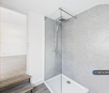 4 bedroom terraced house to rent - Photo 5