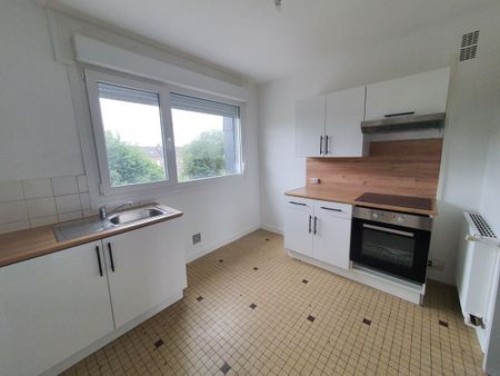 Location Appartement 4 pièces 76m² HIRSON 02500 - Photo 3