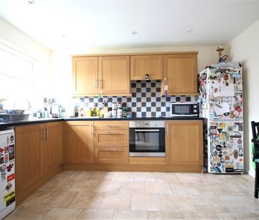 Thessaly Road, - Photo 3