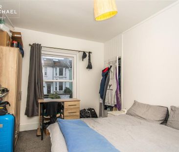 4 bedroom terraced house to rent - Photo 1